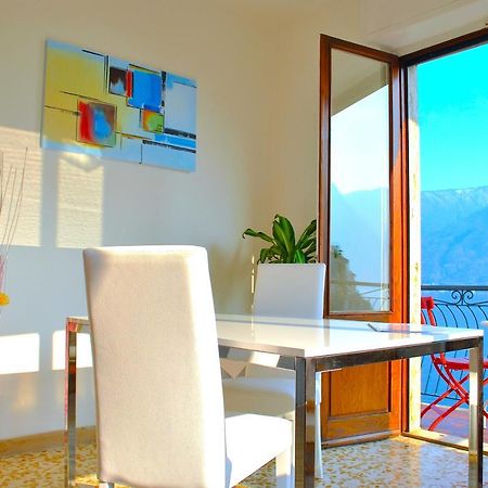 Belvedere - Apartment With Balcony Lake View ซาลา โคมาชีนา ภายนอก รูปภาพ